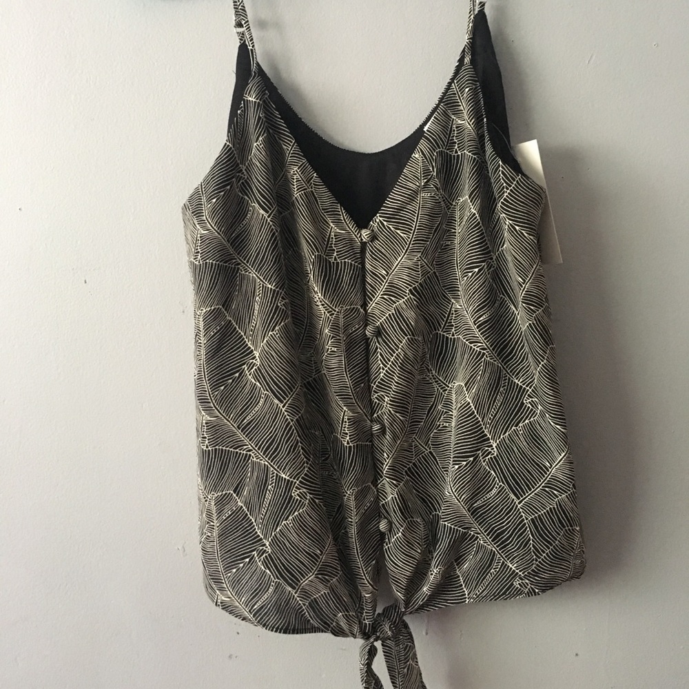 Leaf design strapy top